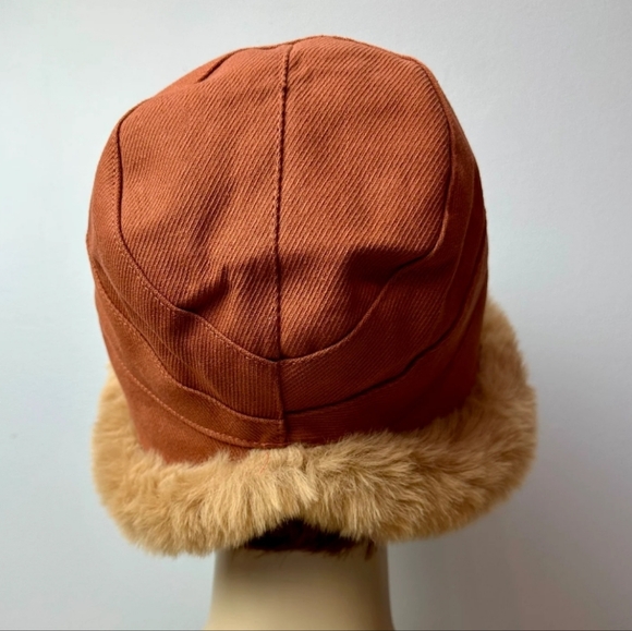 70’s shearling hood hat, unique unusual design- vintage soft warm cozy - Picture 5 of 5